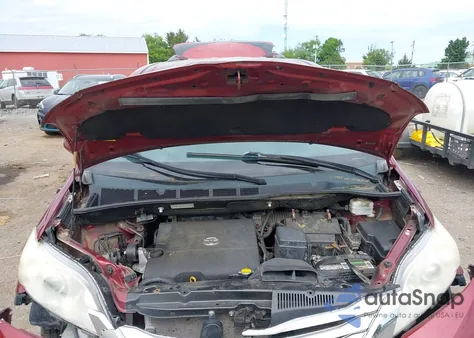 2011 Toyota Sienna Le V6 z USA, uszkodzony, nr VIN 5TDKK3DC3BS145994